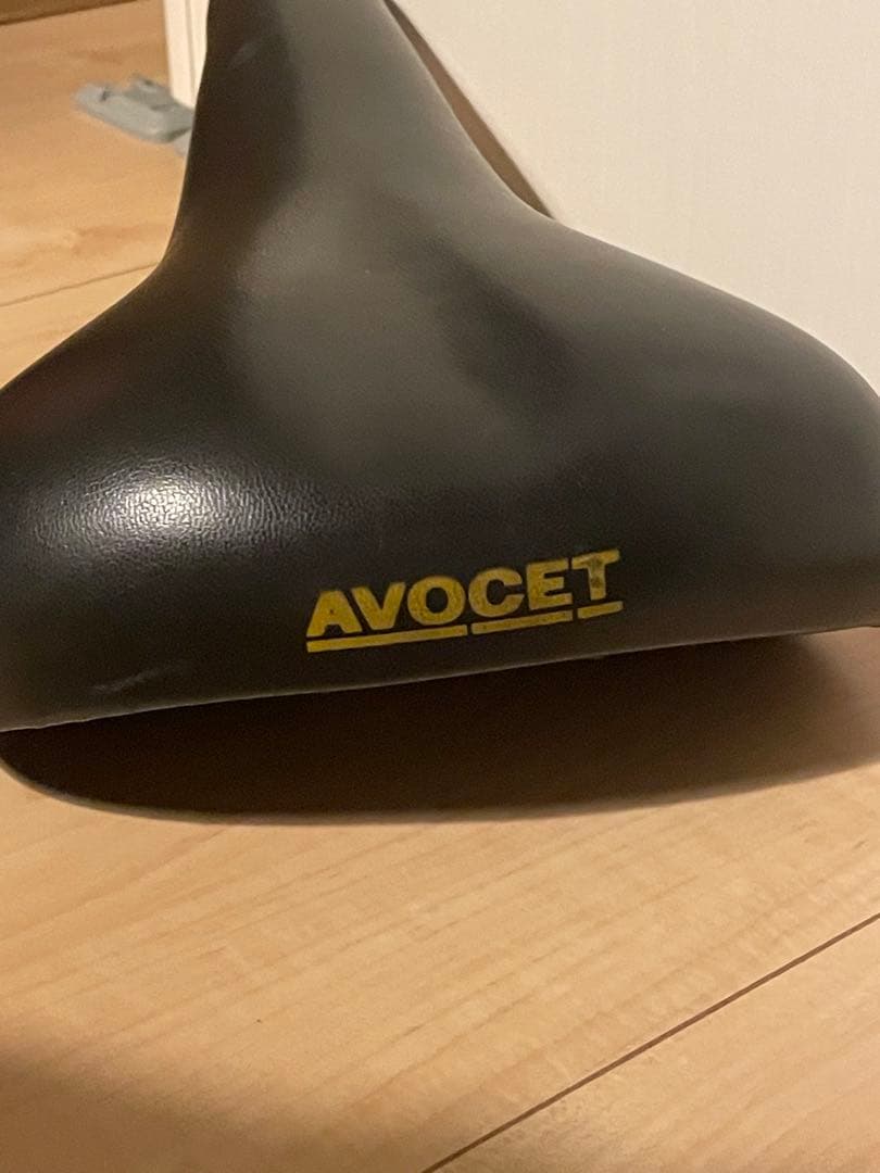 AVOCETサドル