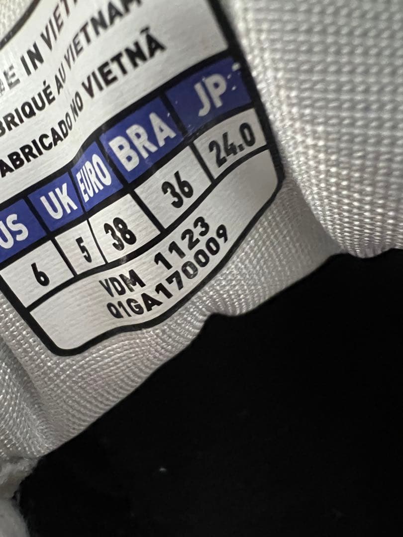 ミズノ モレリア IN 24.0cm 屋内用 フットサルシューズ Morelia