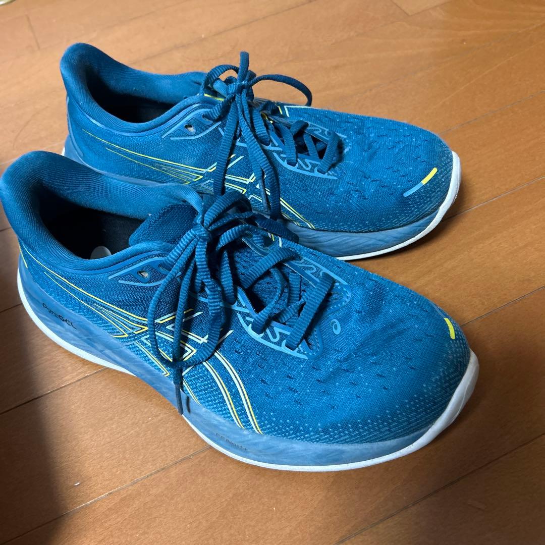 アシックス Gel Cumulus 26 長距離ランニングシューズ幅広