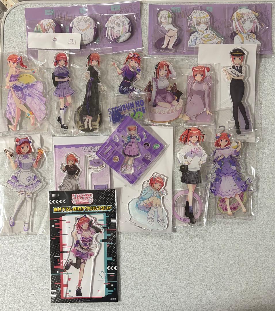 五等分の花嫁　中野二乃　アクリルスタンド　100点　まとめ売り ＋‪α
