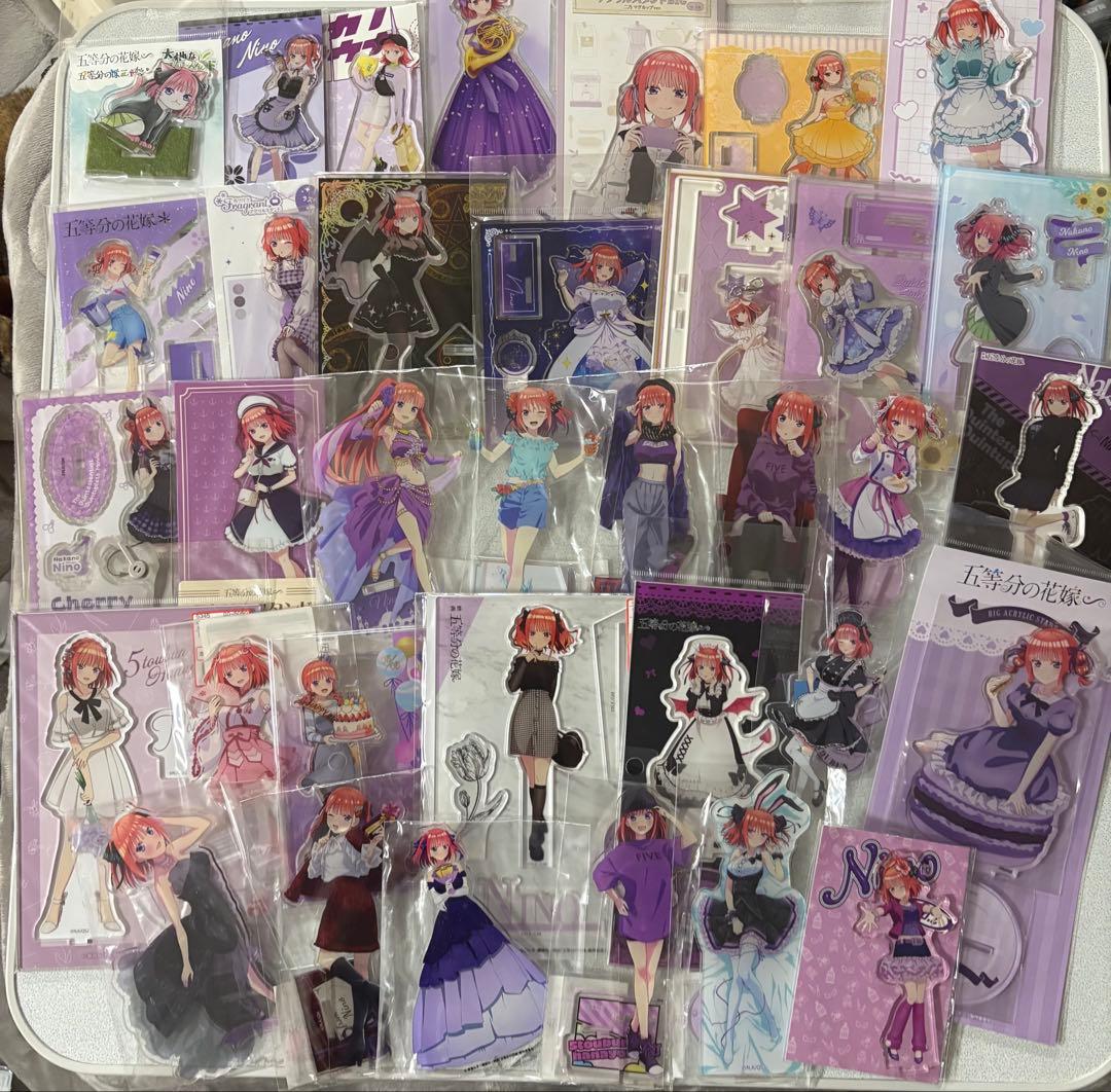 五等分の花嫁　中野二乃　アクリルスタンド　100点　まとめ売り ＋‪α