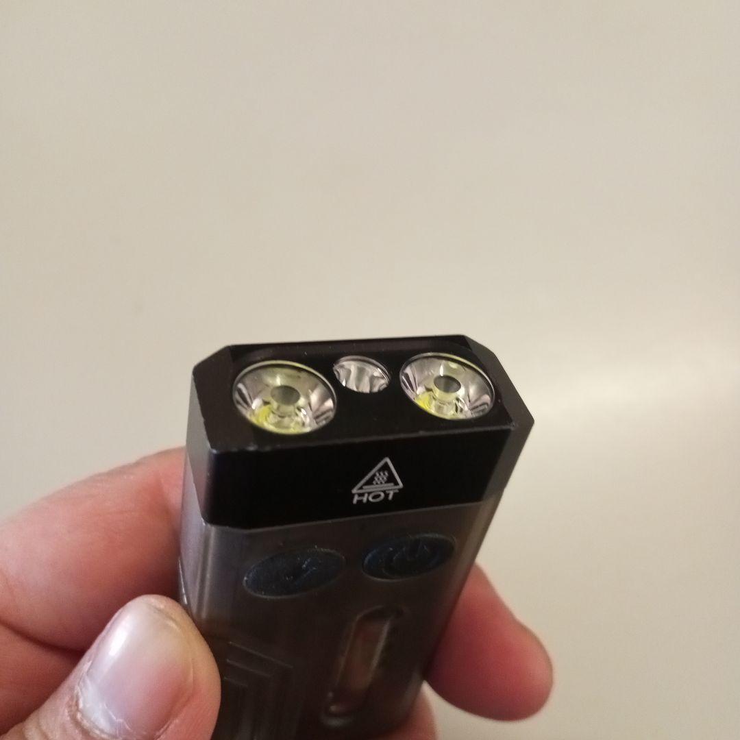 Model V10 LEDライト カラビナ付き