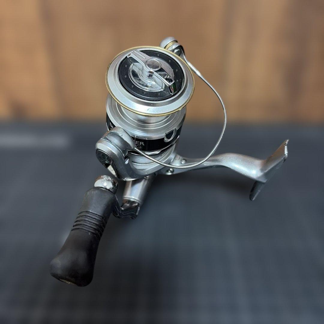 シマノ 11バイオマスター C3000HG スピニングリール ストラディック