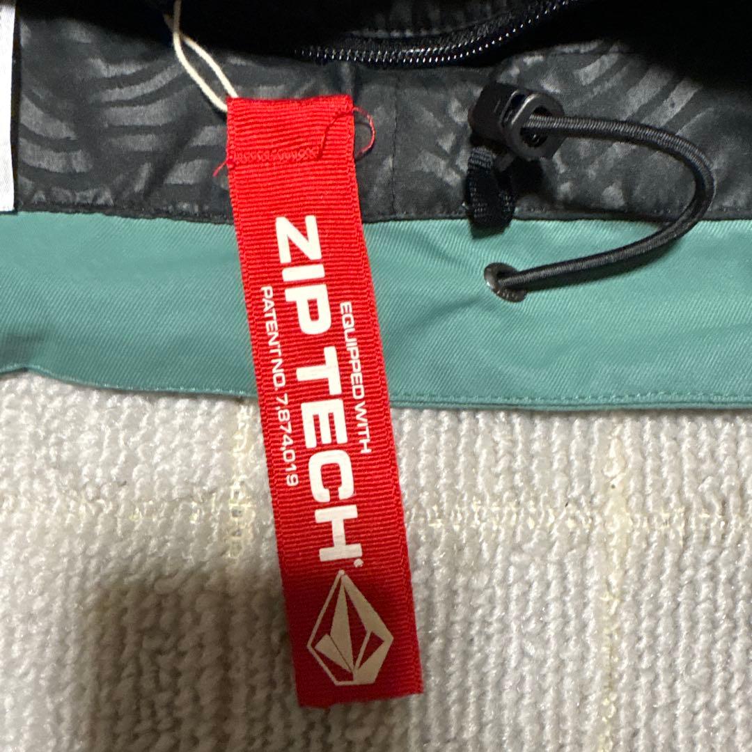 VOLCOM ウェア