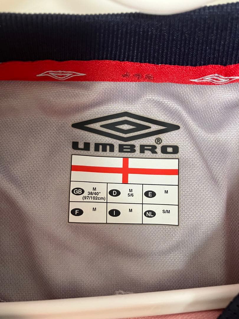UMBRO イングランド代表 半袖シャツ Mサイズ
