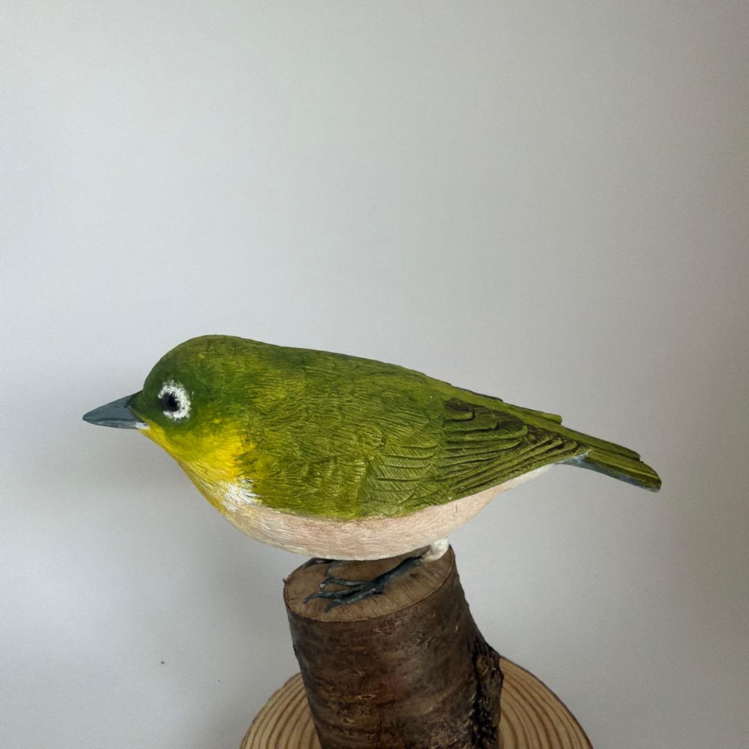野鳥メジロ　リアルバードカービング　木彫り野鳥　野鳥彫刻　ハンドメイド　一点物