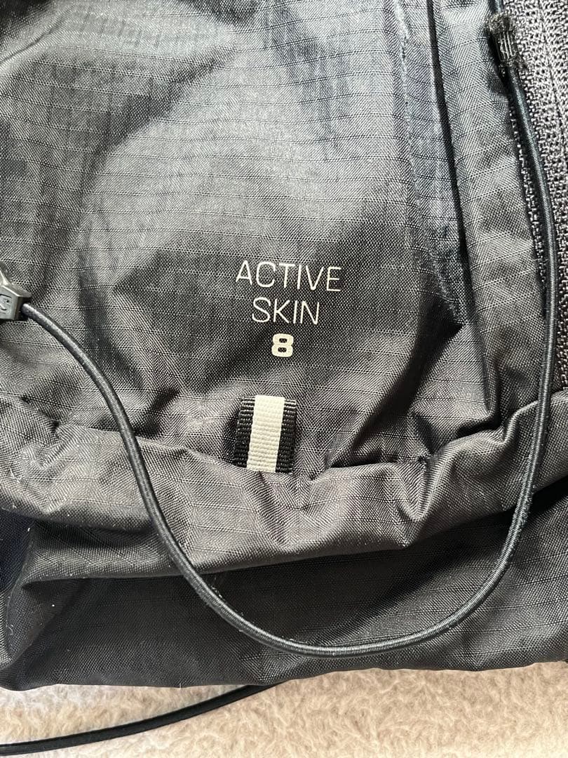 SALOMON ACTIVE SKIN 8 ブラック サイズS