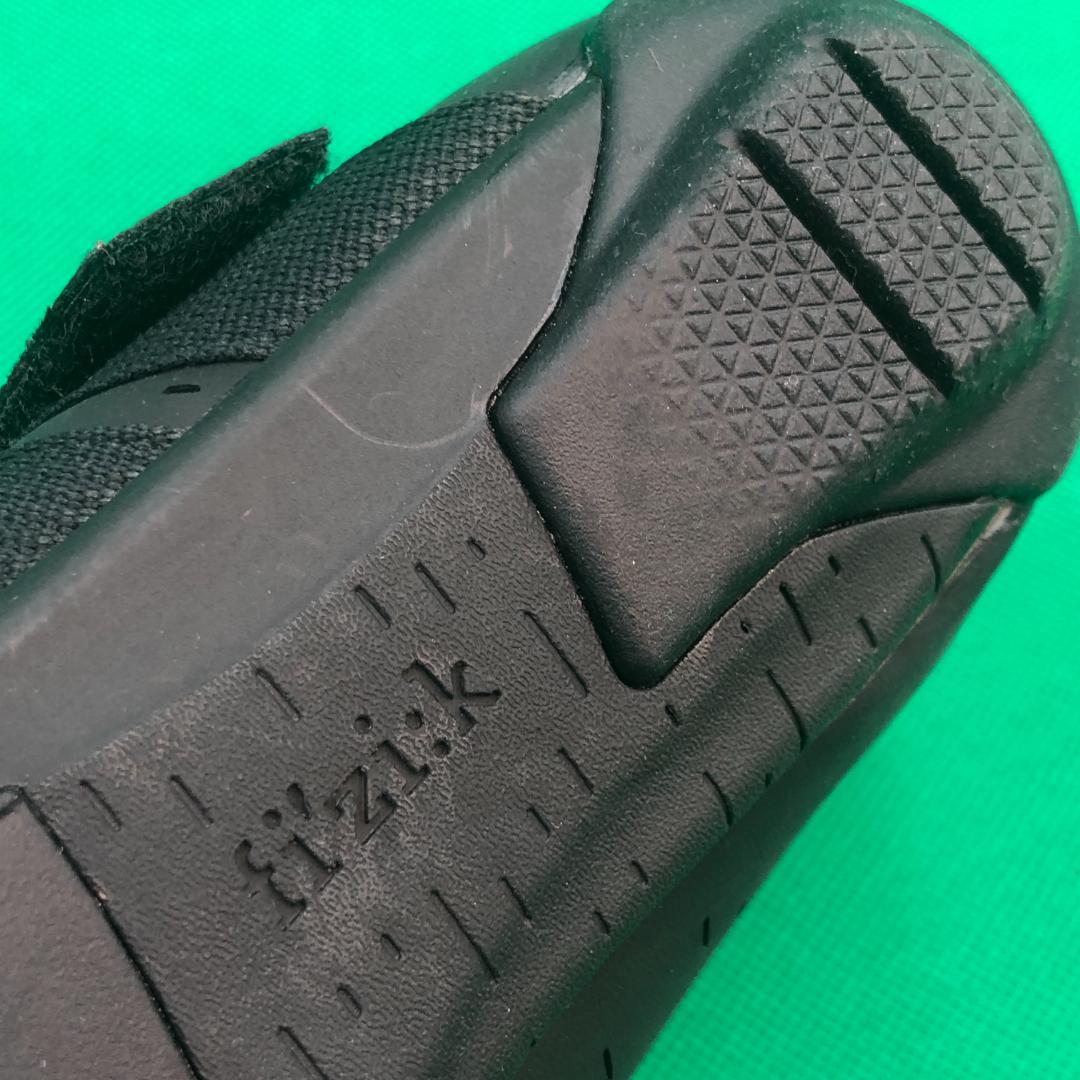 fi'zi:k　TERRA POWERSTRAP X4　サイクリングシューズ