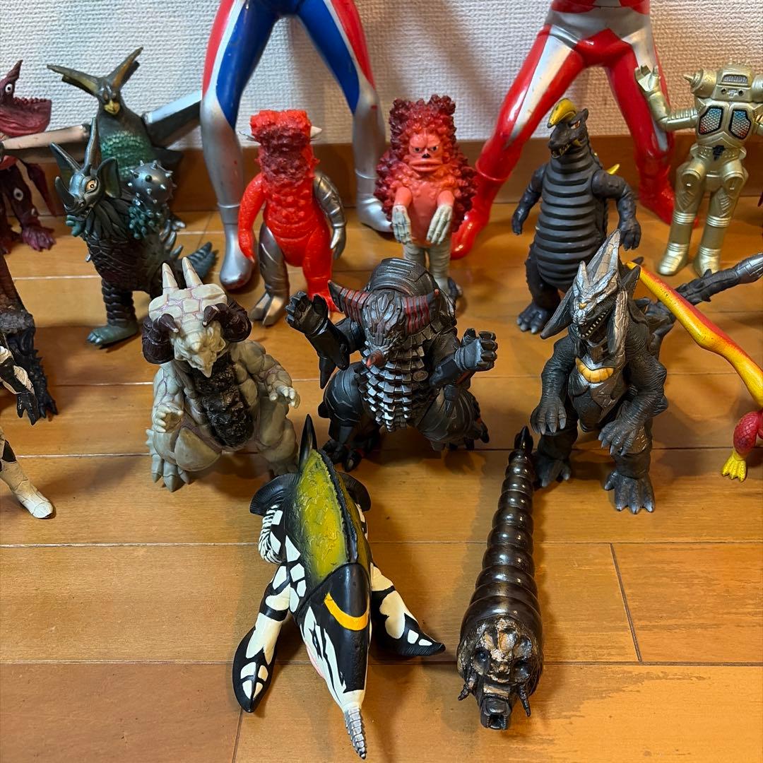 ウルトラマンフィギュアセット23体