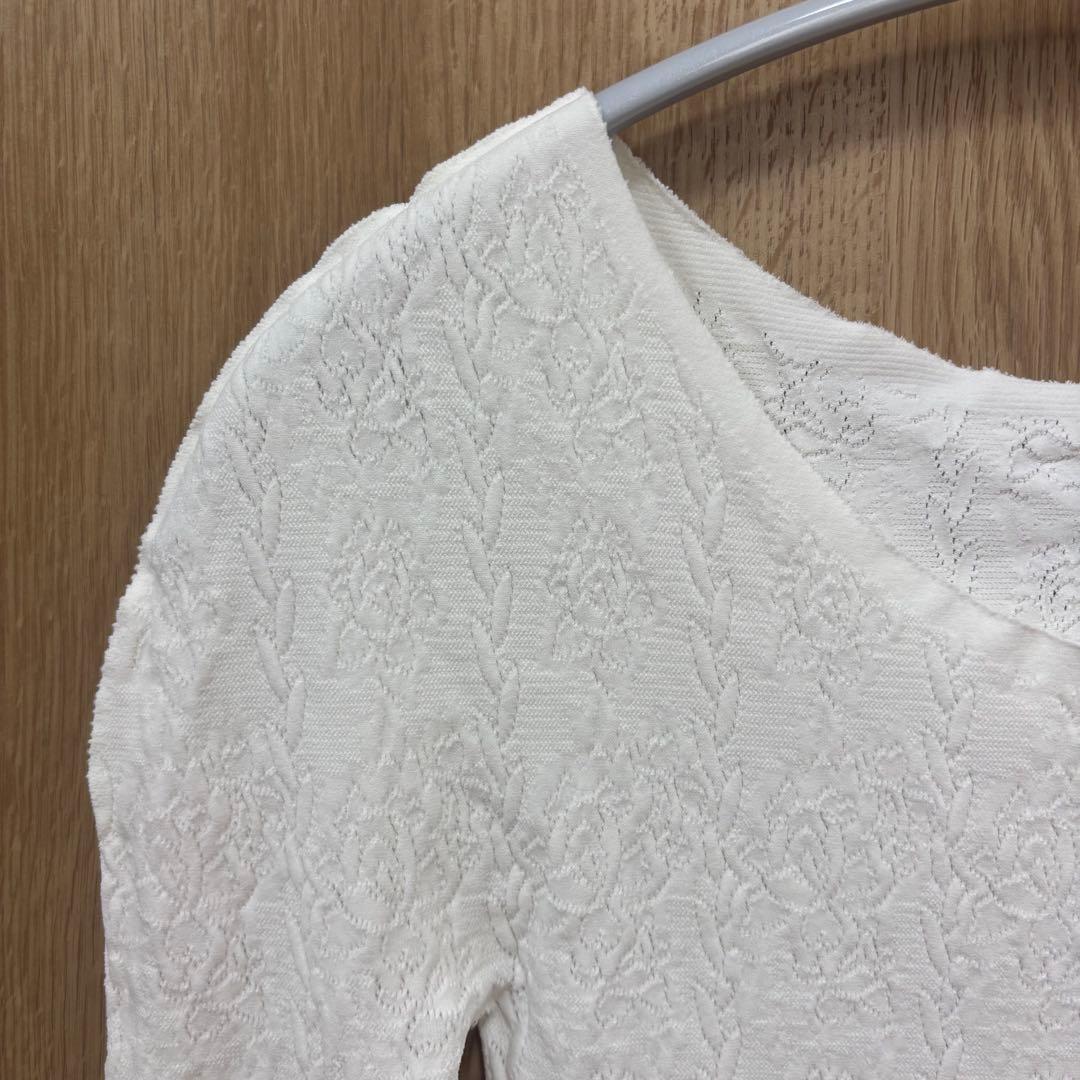 【美品】 チャコット　ノーソーイング　トップス　ホワイト