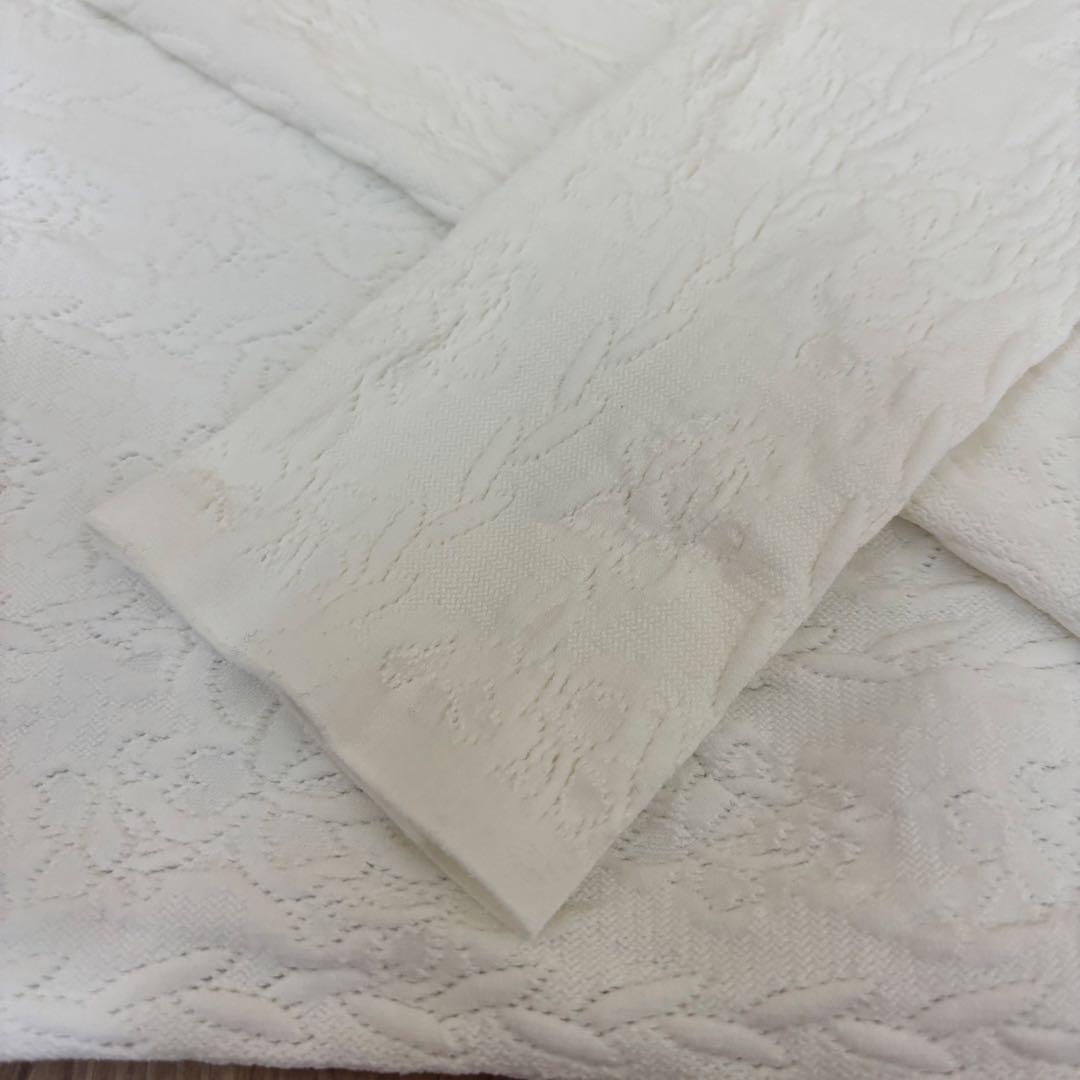 【美品】 チャコット　ノーソーイング　トップス　ホワイト