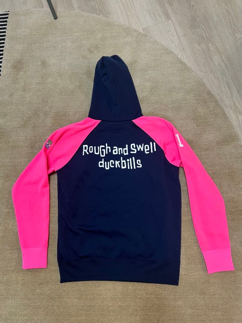 【最終値下げ】Rough &Swell duckbills フード付きトレーナー