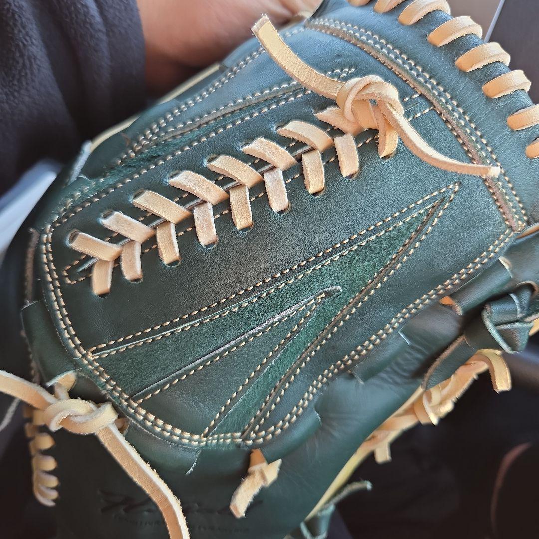 ハイゴールド　投手用グローブ　軟式　真極