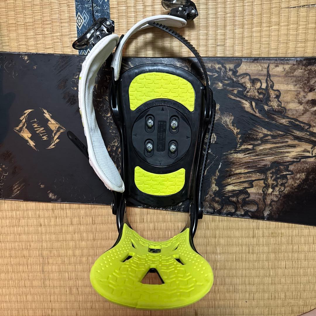 ジョーンズ MOUNTAIN TWIN FAR EAST LTD スノーボード