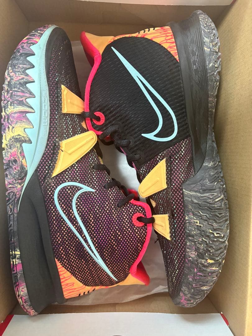 Nike Kyrie 7 Preheat Soundwave 海外限定カラー