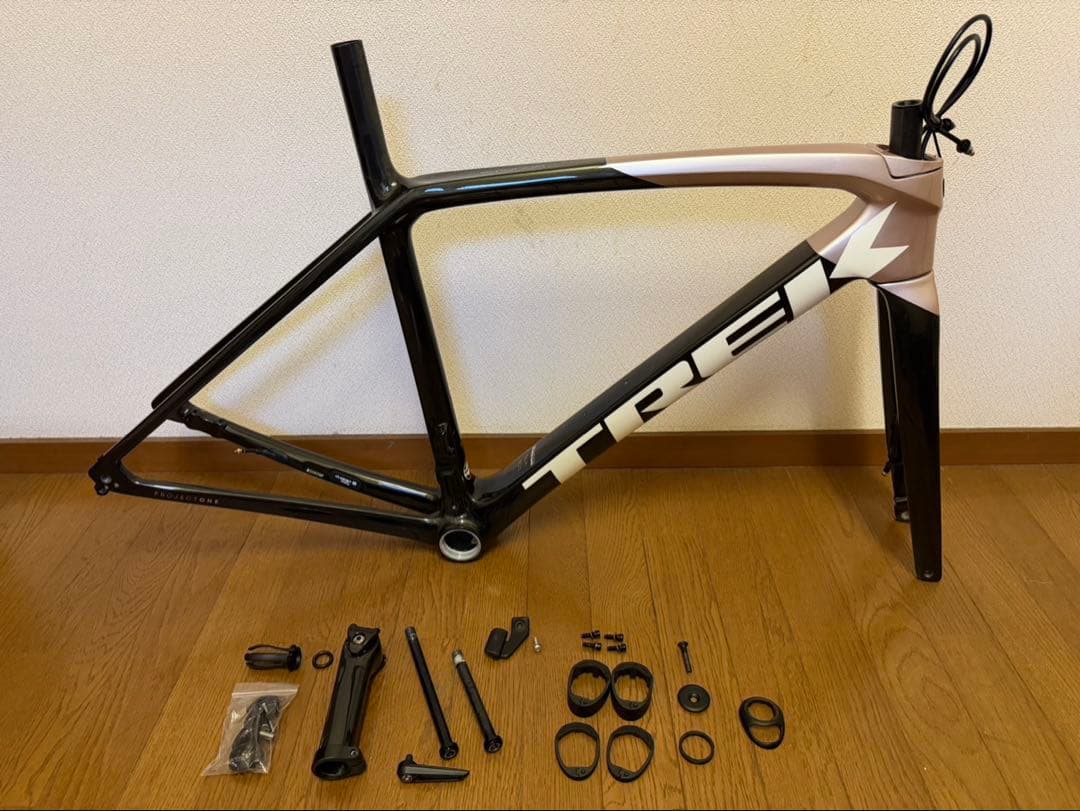Trek トレック EMONDAエモンダ SLR 52 フレームのみ