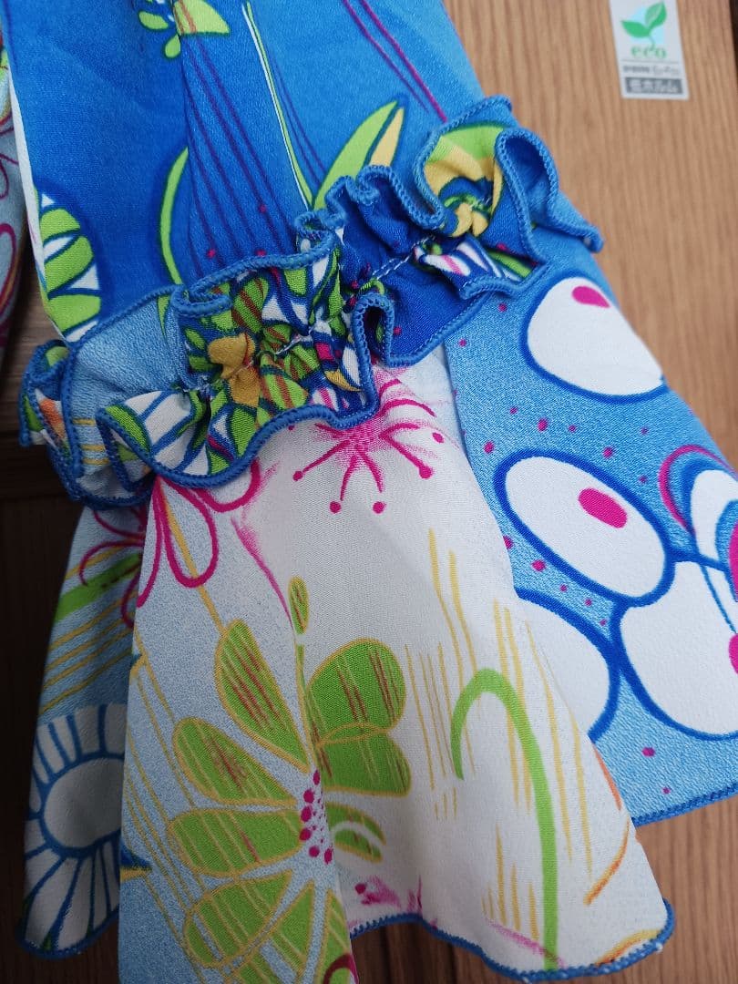 フラメンコドレス 青と花柄 フリル付き