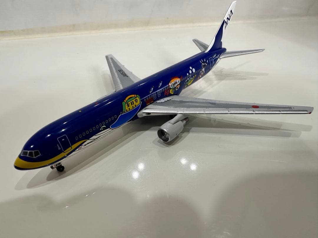 ANAボーイング767 マリンジャンボJr特別塗装 1:400ダイキャストモデル