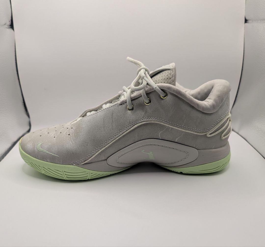 Nike レブロン22