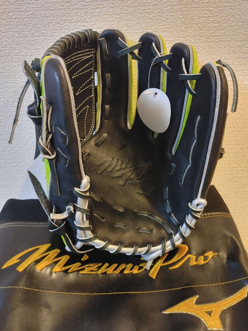 ミズノプロ　限定　軟式　ピッチャー用　右投げ