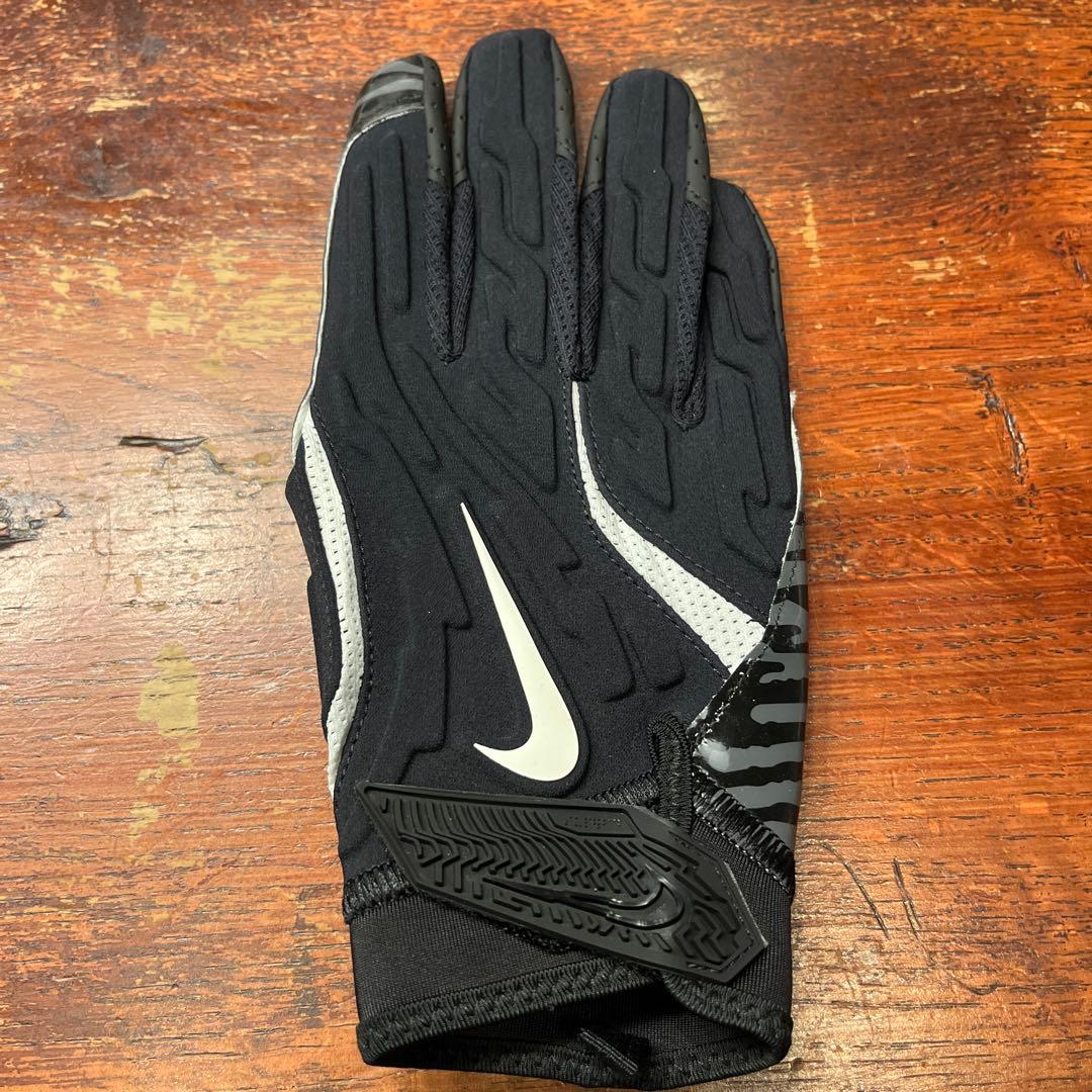 Nike アメリカンフットボール グローブ 黒 新品未使用