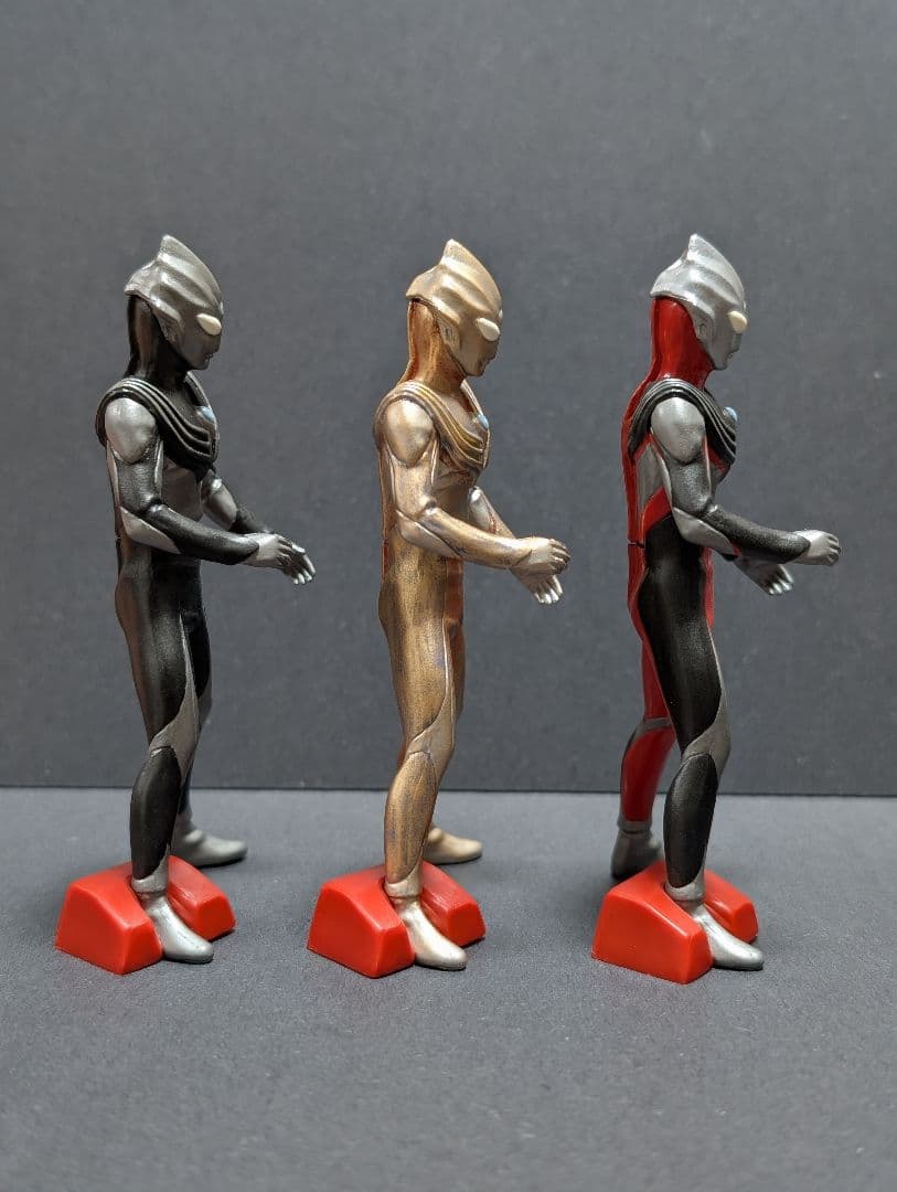 ＨＧウルトラマン（怪獣の笛が鳴る編）ウルトラマンティガ（リペイント）全3種