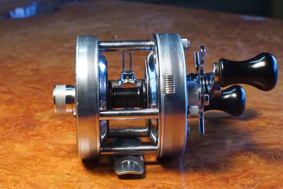 ABU アンバサダー 4500C メンテ済 フレーム修正済