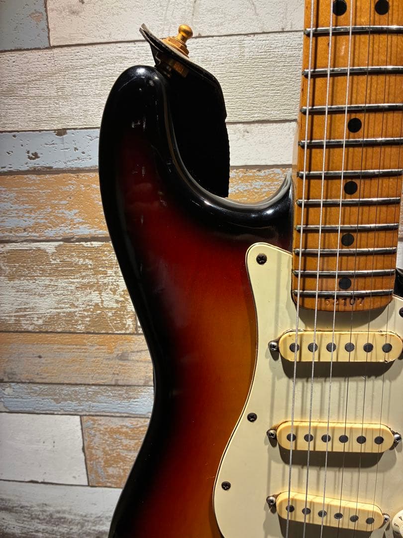 Fernandes FST-70 サンバースト 弦新品　整備済み