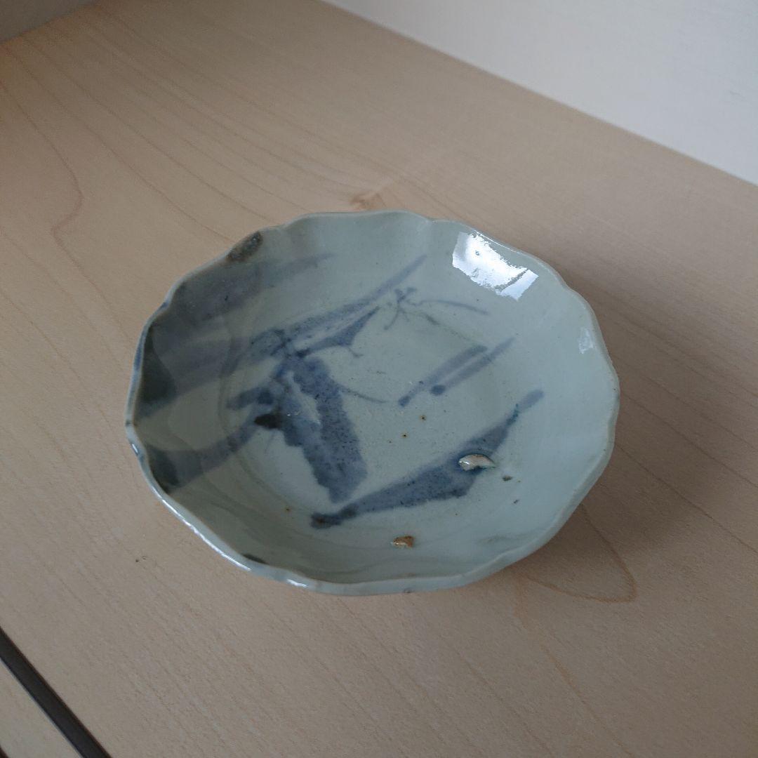 切込焼　輪花皿　染付山水図