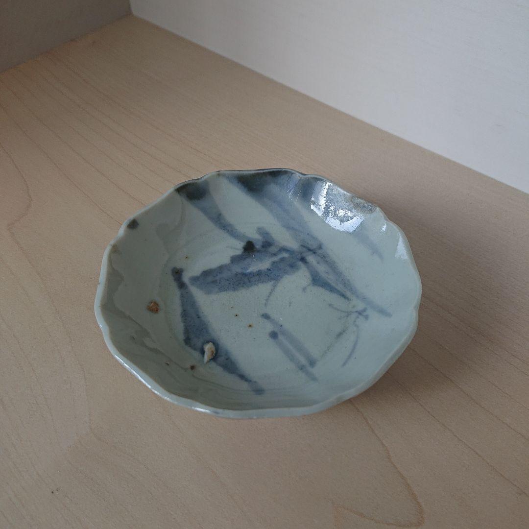 切込焼　輪花皿　染付山水図