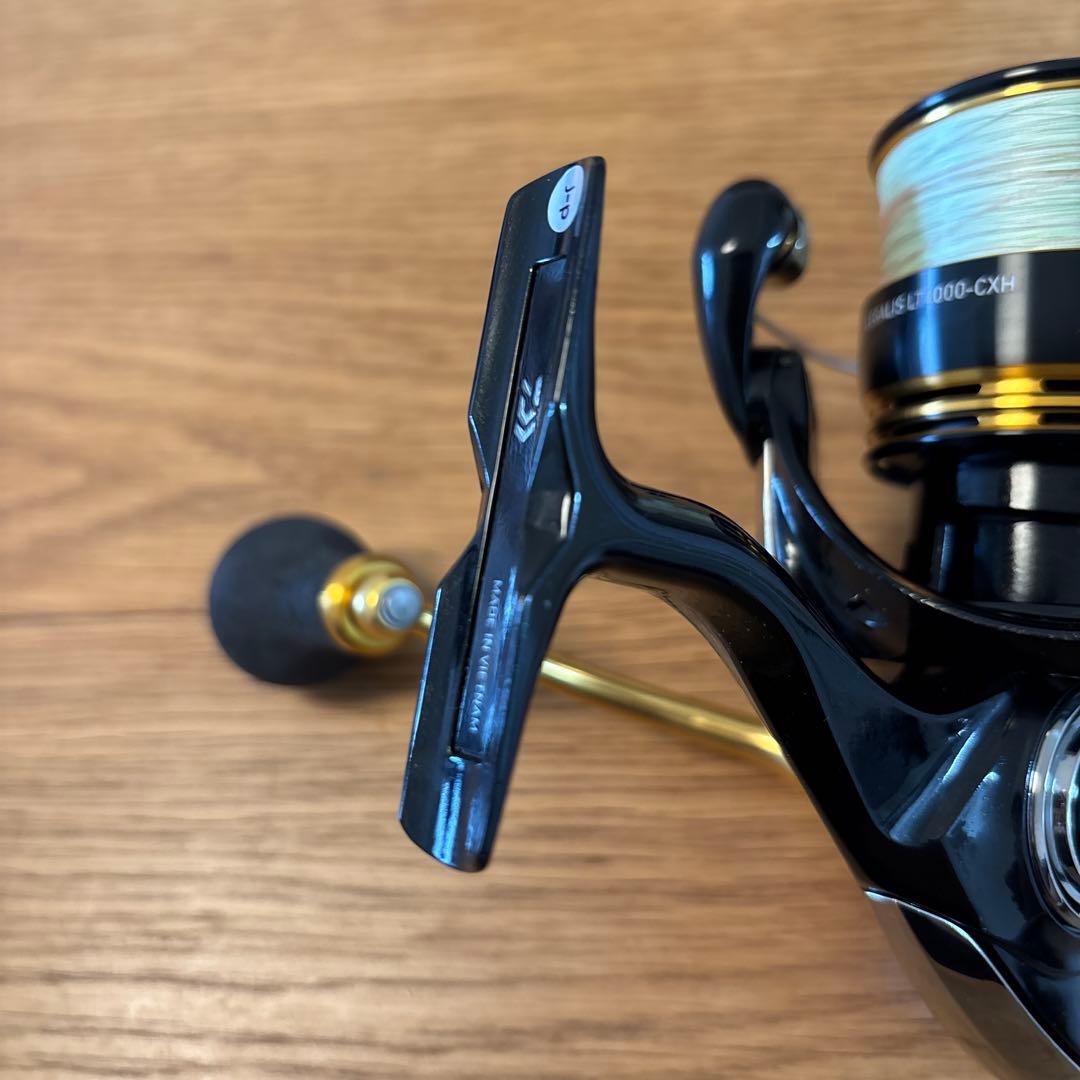 リール DAIWA LEGALIS LT4000-CXH