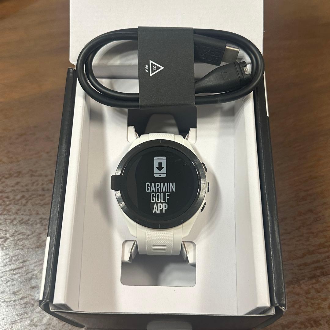GARMIN ガーミン　アプローチ　S70 GPS距離計　GPSナビ　ホワイト白