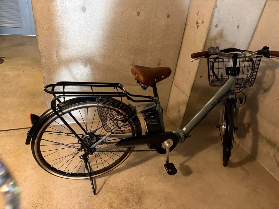 電動アシスト自転車 グレー ブラウン