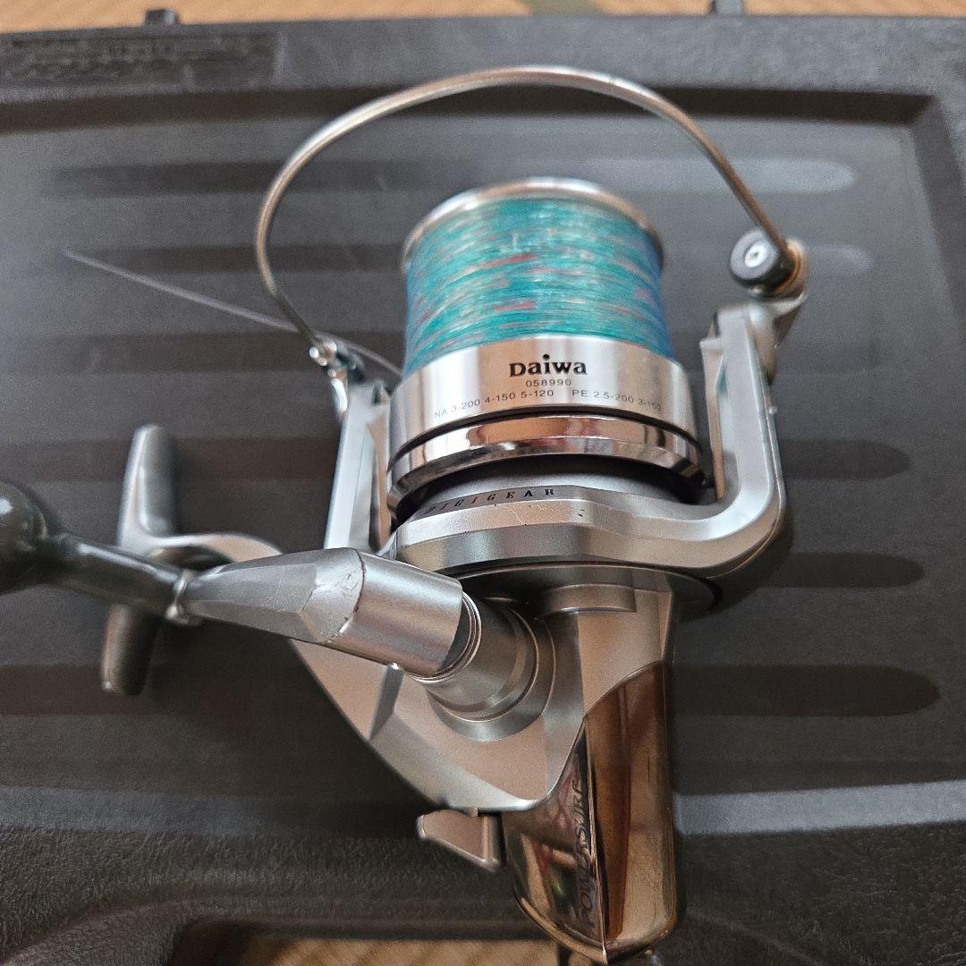 ダイワ パワーサーフQD 4000 スピニングリール プラノハードケース付き