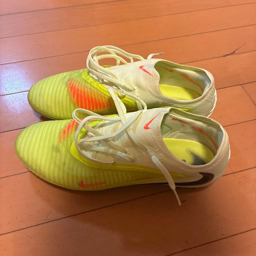 Nike Phantom スパイク