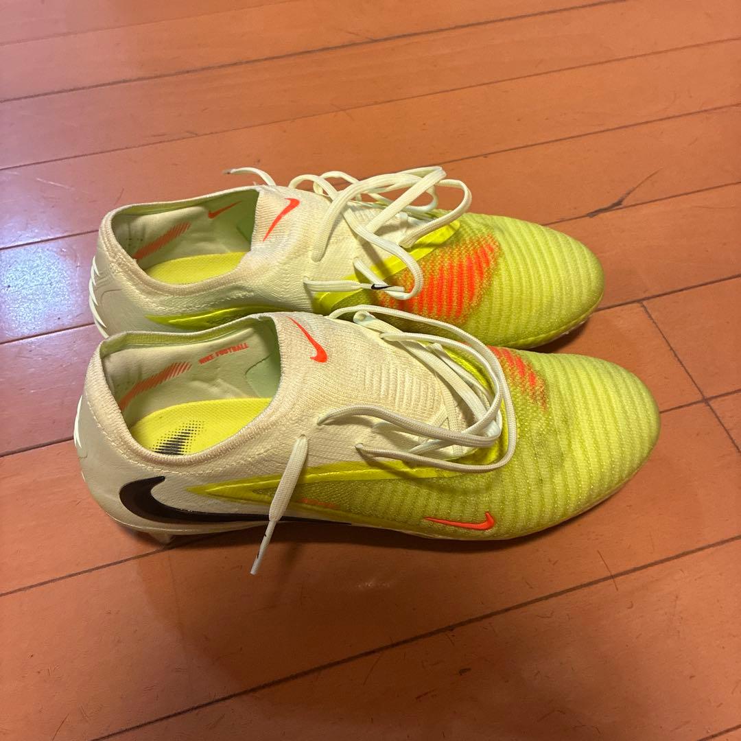 Nike Phantom スパイク