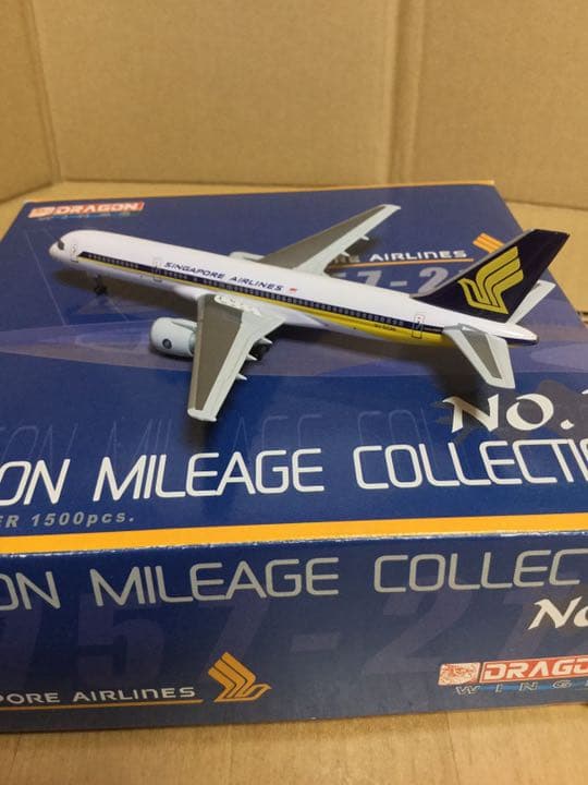 航空機・ヘリコプター 1/400 SINGAPORE AIR LINES B757-200