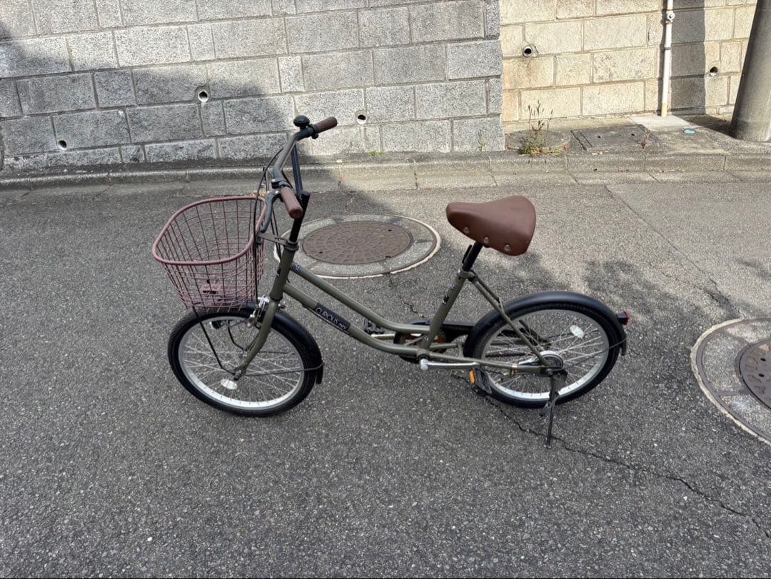 CURIOUS mini オシャレな自転車