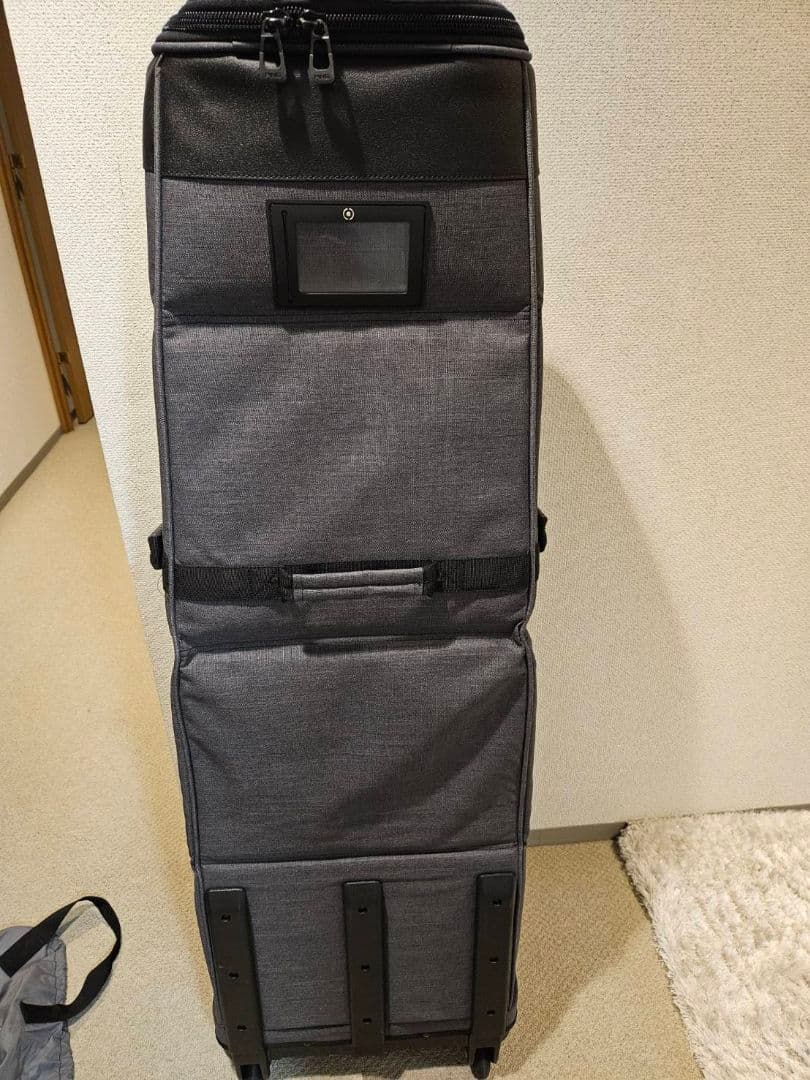 美品PINGピンゴルフ用ハードトラベルバッグケース　中古品　折り畳み可能です。