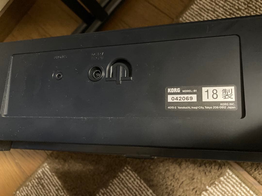 コルグ KORG 電子ピアノ B1モデル　スタンド　中古