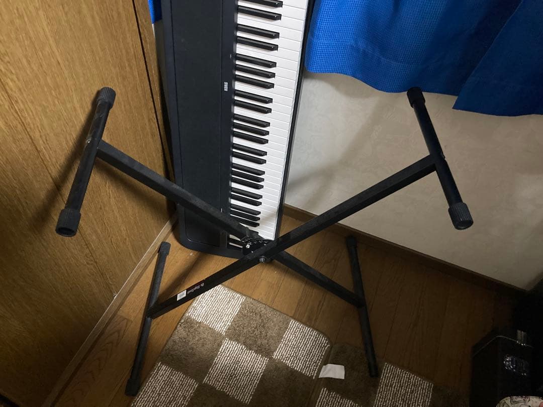 コルグ KORG 電子ピアノ B1モデル　スタンド　中古