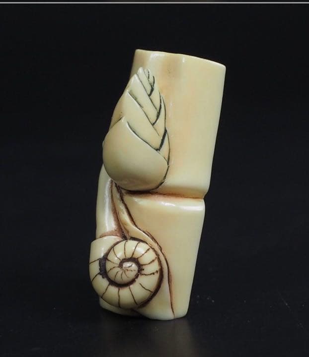 送料無料　極上鯨歯/セイウチ根付 珍品 時代物