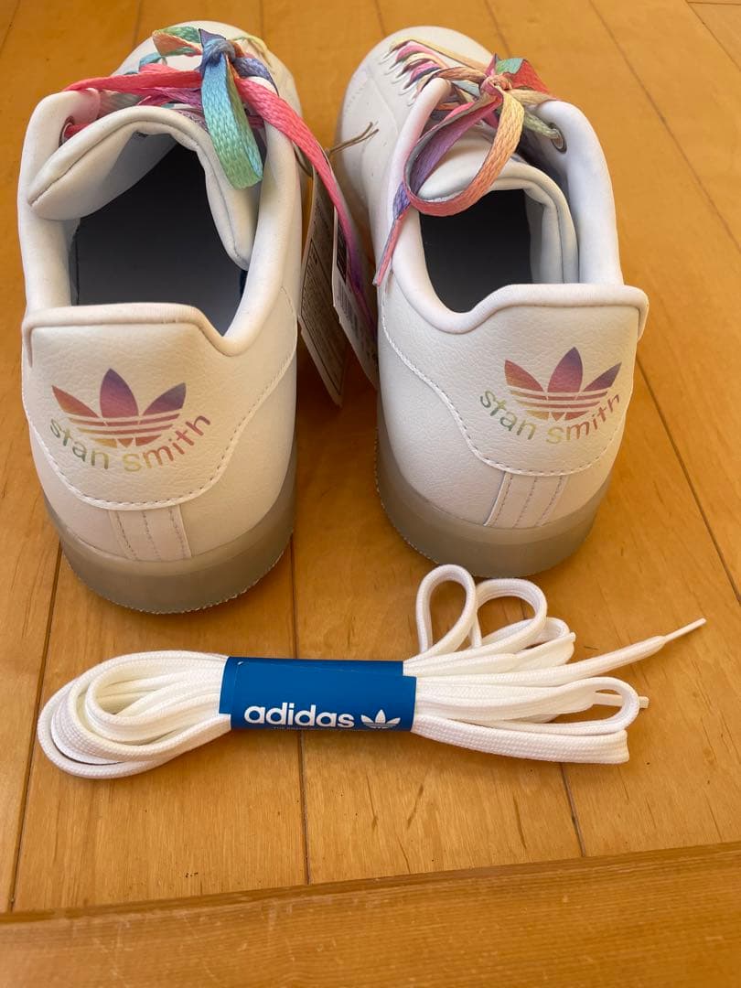 アディダス　スタンスミス　レインボー28センチ