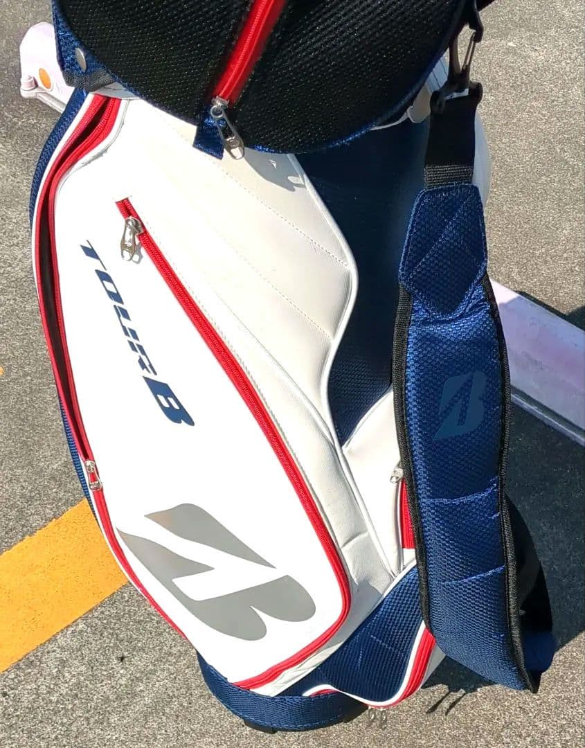 未使用に近いBRIDGESTONE TOUR B キャディバッグ