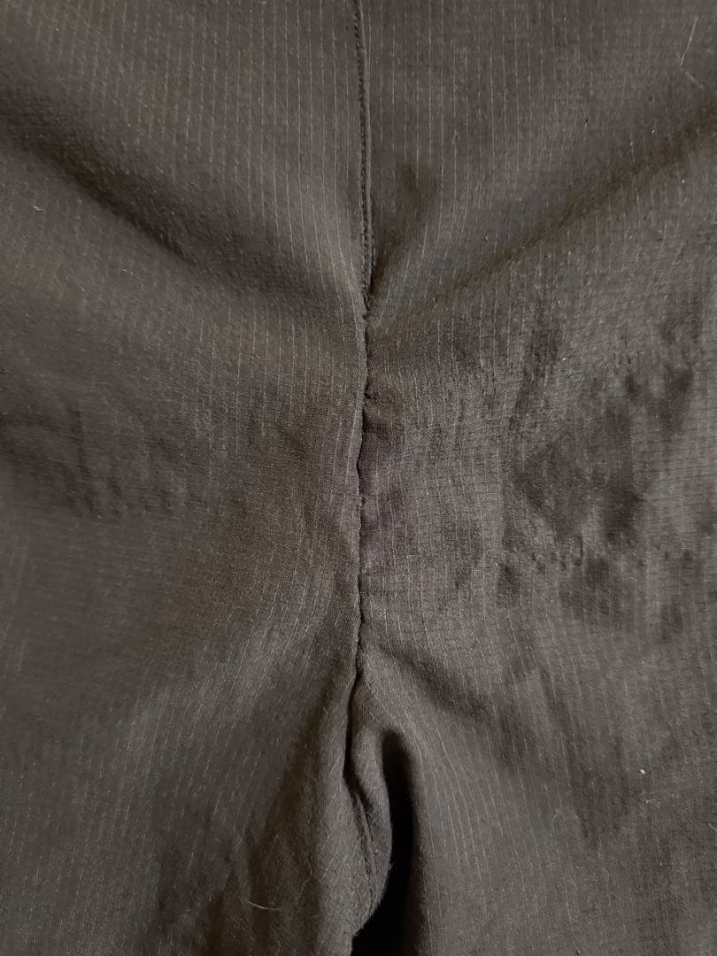 NIKE エアロスイフト ドライフィット 　Sサイズ (お尻破れて縫いました)