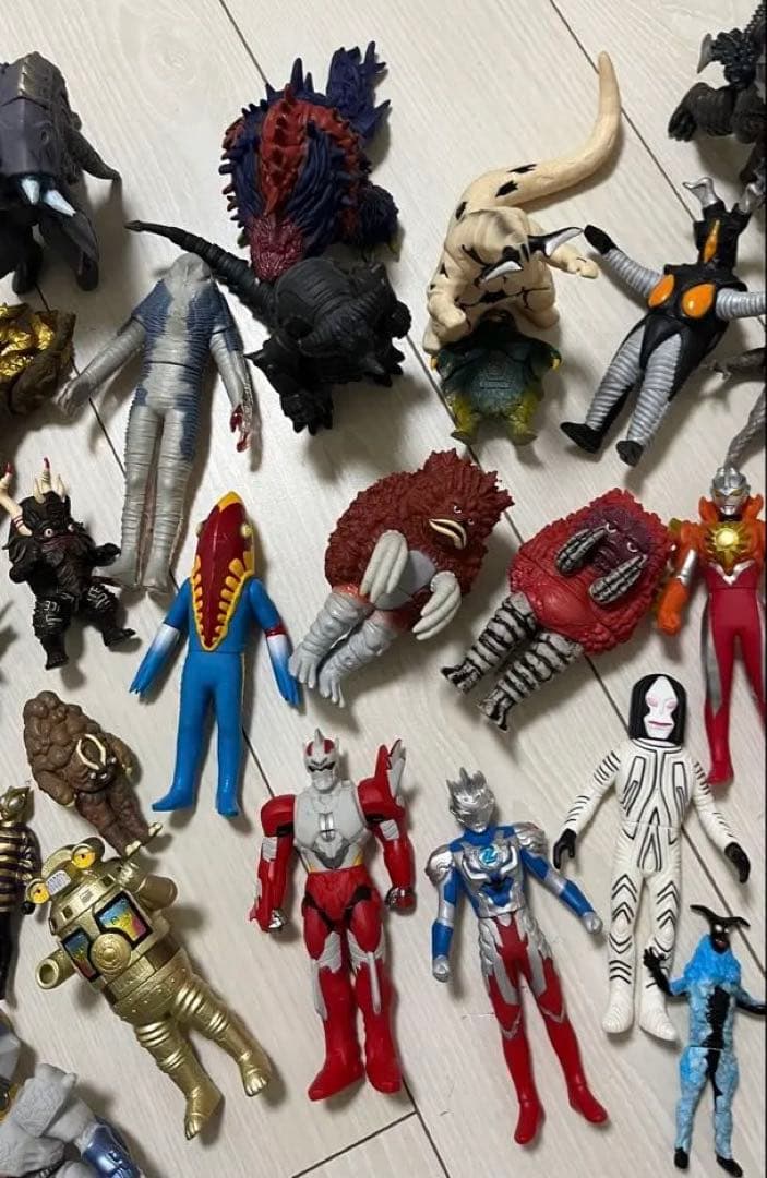 ウルトラマン 怪獣ソフビ42点セット 大量おまけ付き