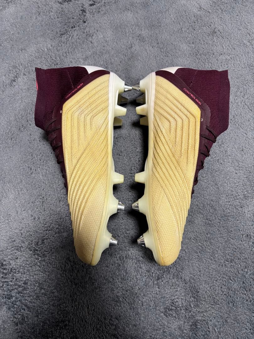 adidas predator 18.1 SG/取り替えスタッド/付属バッグ