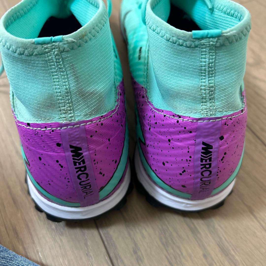 ZOOM マーキュリアル　サッカーシューズ ナイキ　NIKE