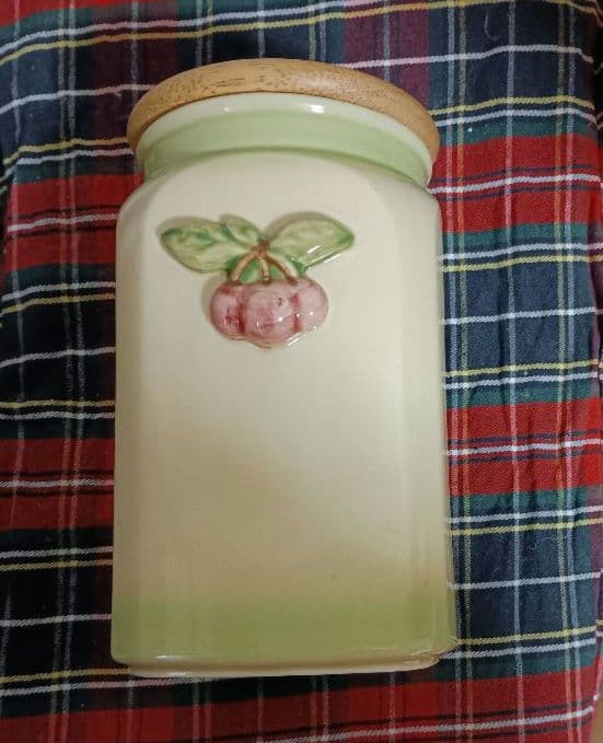 チェリー　陶器 保存容器 　入手困難
