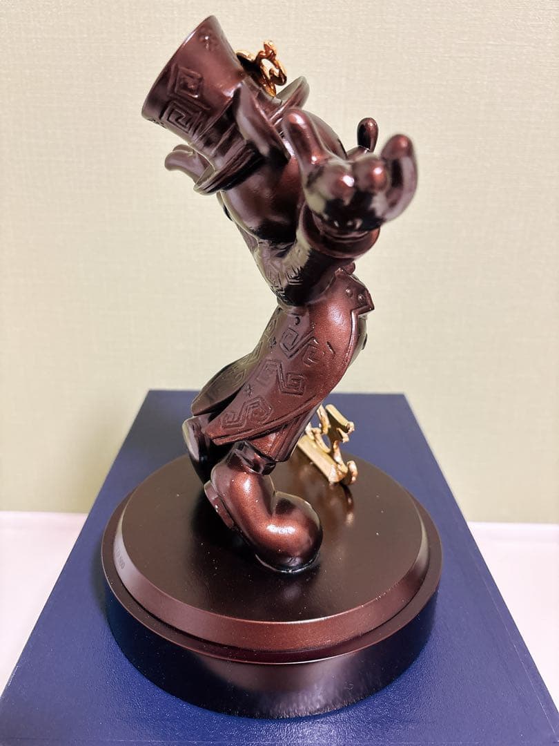 東京ディズニーランド⭐︎ミッキー ブロンズ像 30周年